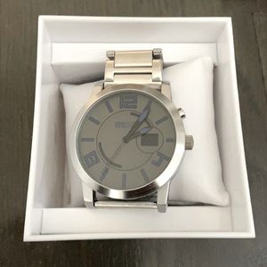 NEW Kenneth Cole Reaction Quartz Mens Classic Analog Round Watch RK3212